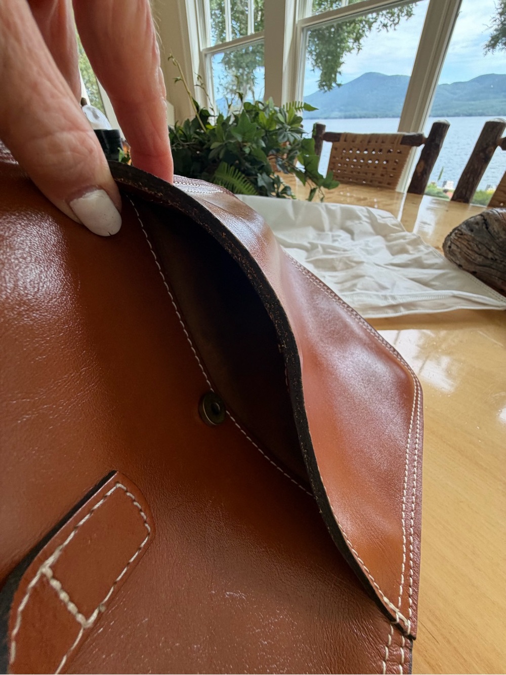 Patricia Nash beautiful brown leather shoulder bag. - Picture 8 of 8